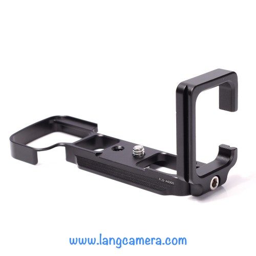 L-PLATE for Sony A6300 – Thương hiệu Mengs Sản phẩm CNC độ chính xác cao, dùng cho máy ảnh Sony A6300 Bảo vệ máy ảnh, giảm bớt trầy sước. Dễ dàng gắn lên các Ball head tripod sử dụng chuẩn PU như Tripod Benro, Beike. Dễ dàng chụp đứng máy mà không cần xoay bi, giúp giảm rung tốt hơn khi chụp ảnh ở góc máy đứng. Bảo hành 6 tháng