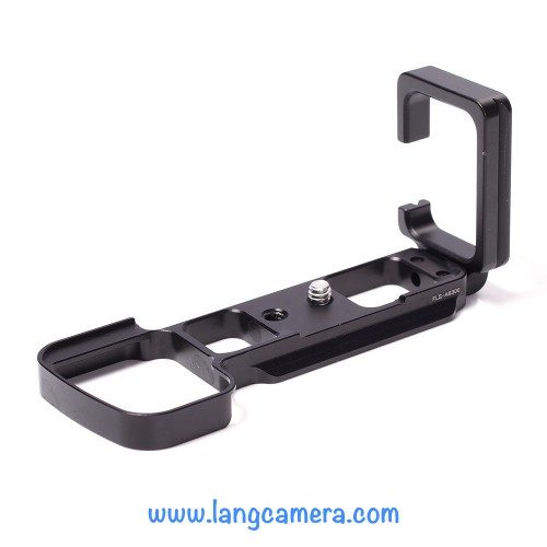 L-PLATE for Sony A6300 – Thương hiệu Mengs Sản phẩm CNC độ chính xác cao, dùng cho máy ảnh Sony A6300 Bảo vệ máy ảnh, giảm bớt trầy sước. Dễ dàng gắn lên các Ball head tripod sử dụng chuẩn PU như Tripod Benro, Beike. Dễ dàng chụp đứng máy mà không cần xoay bi, giúp giảm rung tốt hơn khi chụp ảnh ở góc máy đứng. Bảo hành 6 tháng